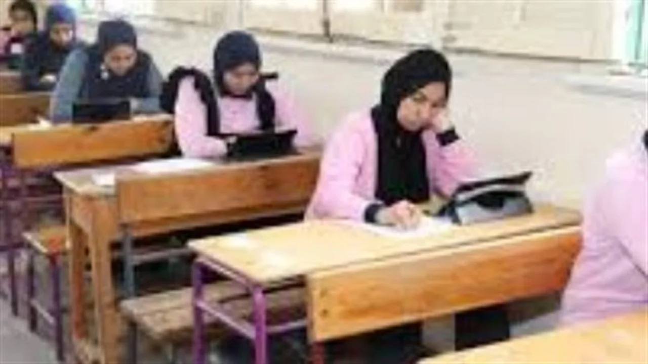 مواعيد الامتحانات.. جداول الصف الثالث الإعدادي الترم الثاني 2026 لكل محافظة